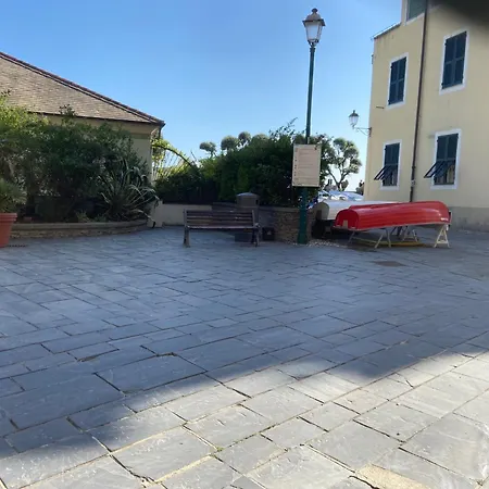 Casa Nel Borgo, Posto Auto, Un Passo Dal Mare Διαμέρισμα Albisola Superiore