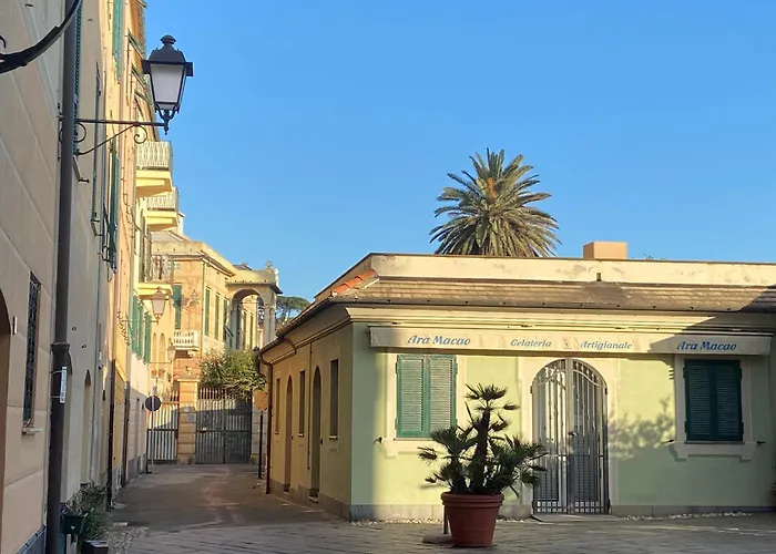 Casa Nel Borgo, Posto Auto, Un Passo Dal Mare * Albisola Superiore